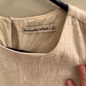 Abercrombie Linen Blend High Neck Tank Size Small